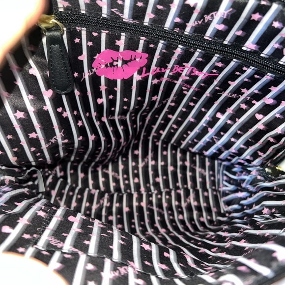 NWT Luv Betsey by Betsey Johnson Pink Quilted Backpack with Black Hearts - Picture 7 of 12